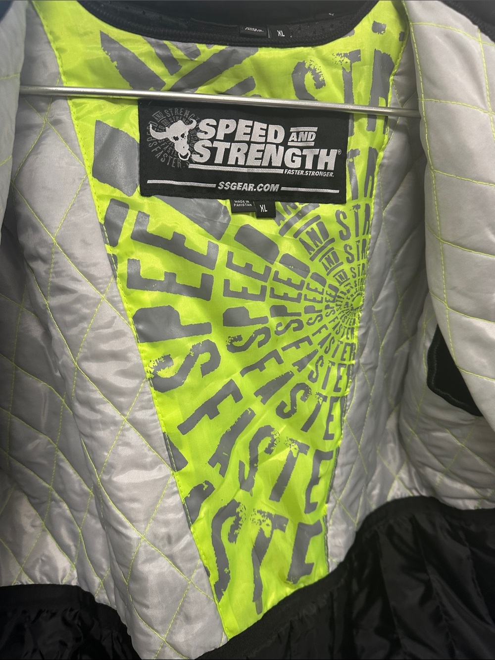 Men's High-Visibility Motorcycle Jacket - Neon Yellow & Gray - Picture 6 of 10